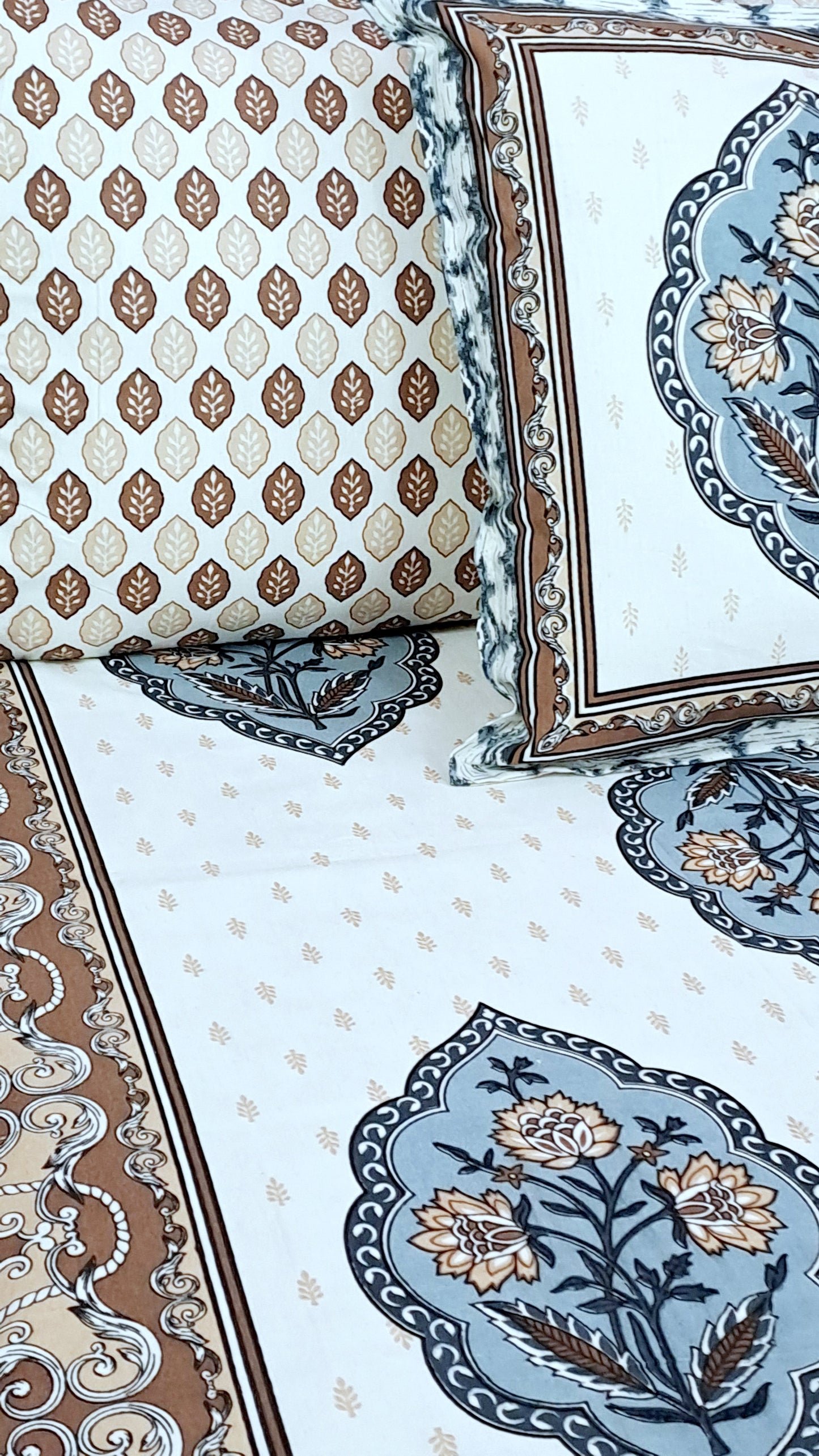 Gulabi Nagri Bootaa Pure Cotton Double Bedsheet - Blue