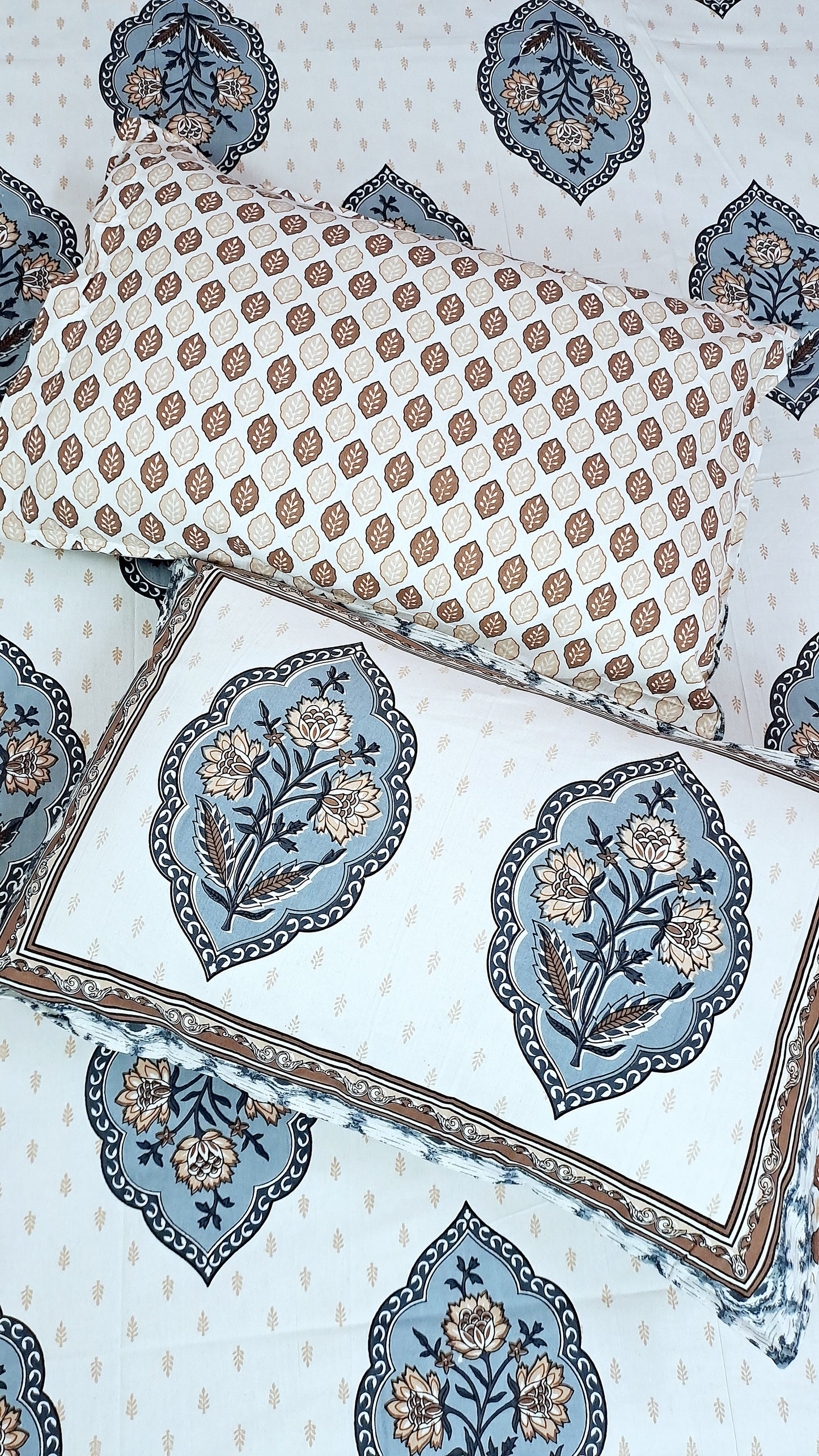 Gulabi Nagri Bootaa Pure Cotton Double Bedsheet - Blue