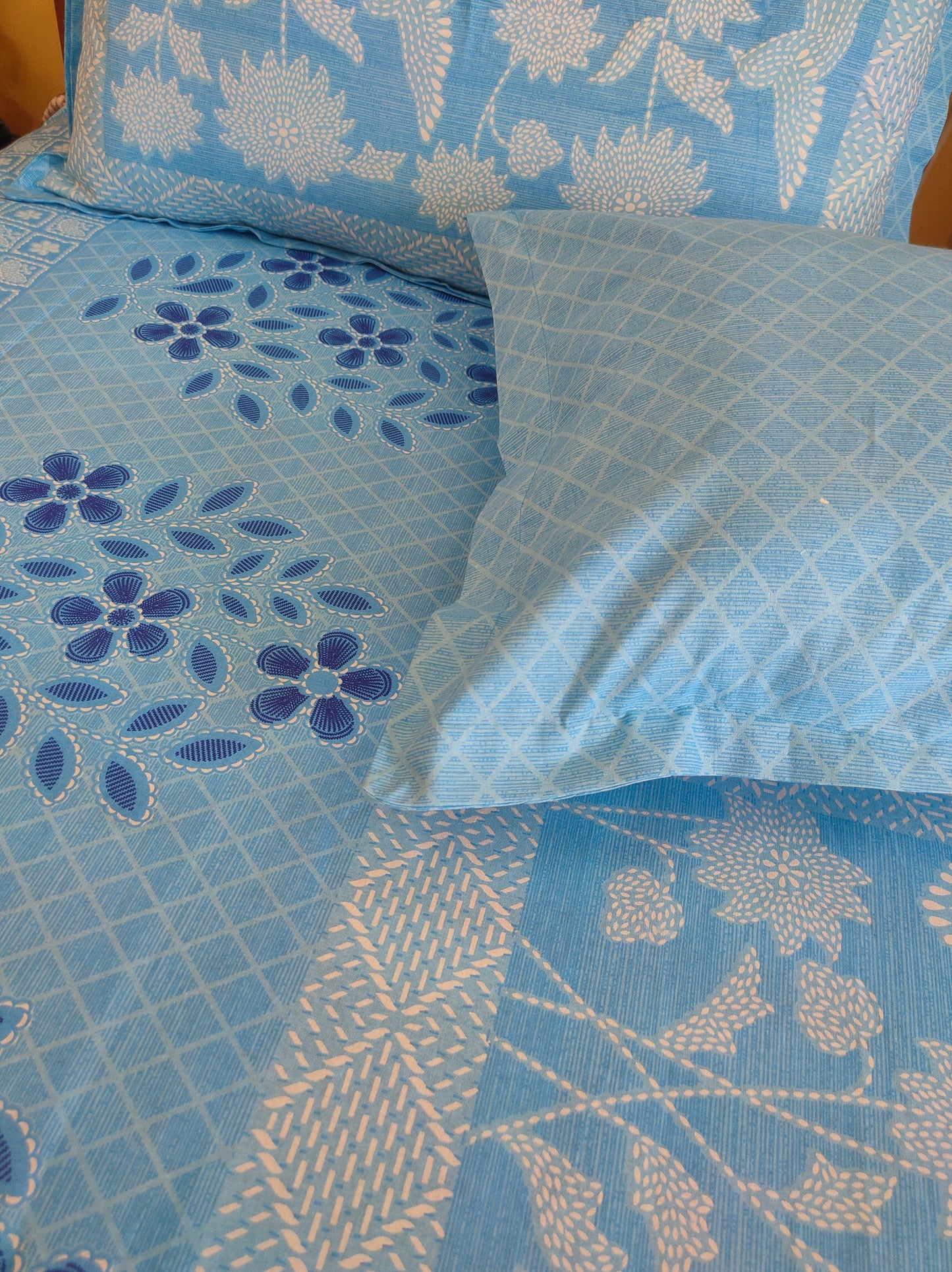 Easy Breeze Pure Cotton Double Bedsheet King Size - Sky Blue