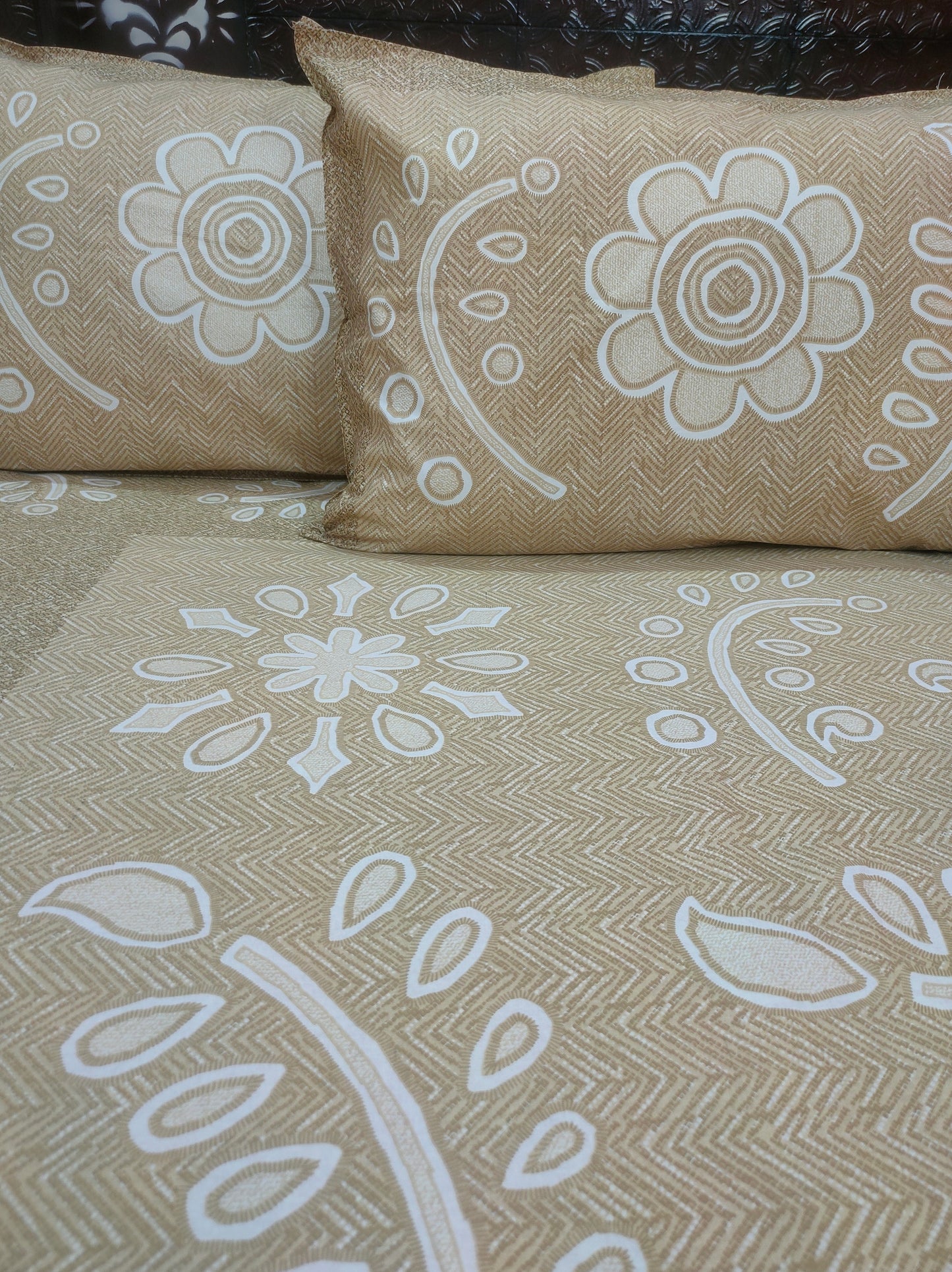 Easy Breeze Pure Cotton Double Bedsheet King Size - Brown