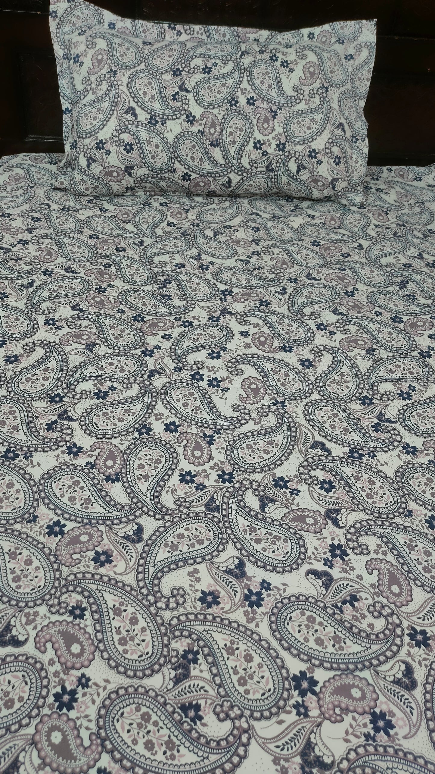 Angel Twill Cotton Paisley Print Single Bedsheet-Brown