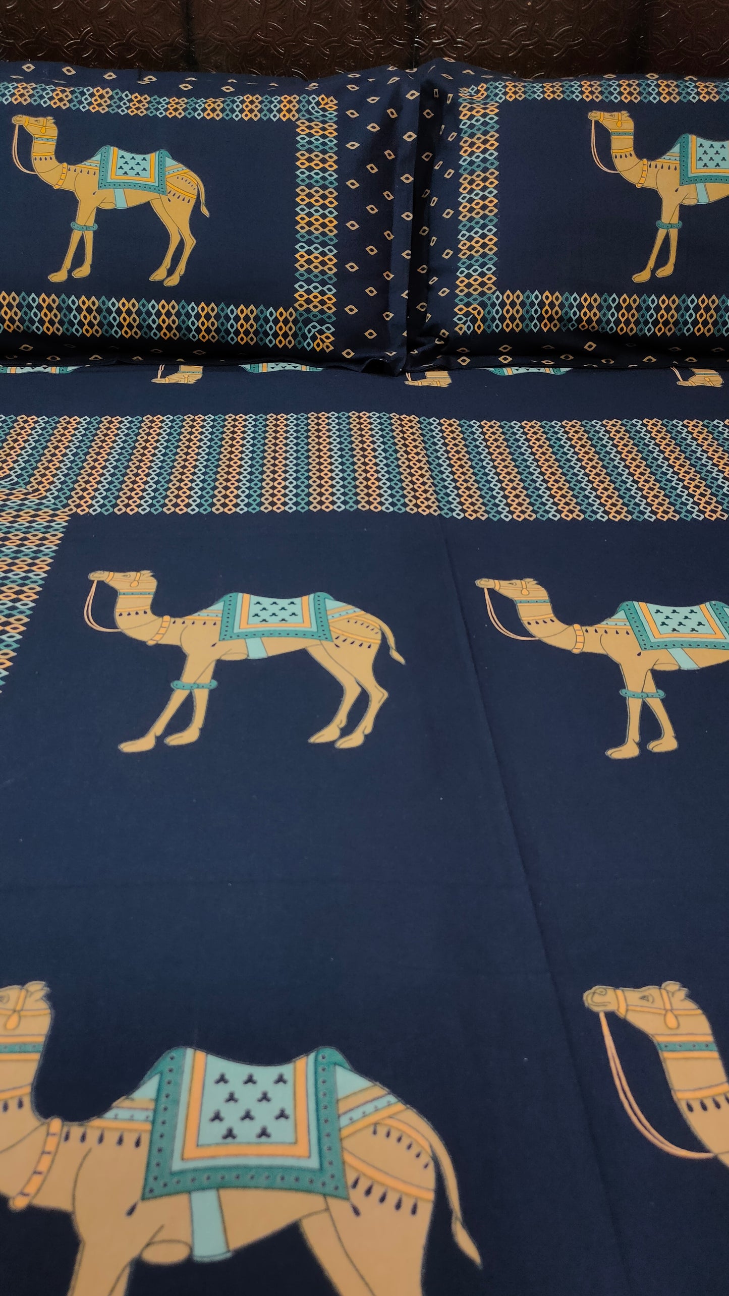 Royal camel Cotton Double Bedsheet King Size- Maroon