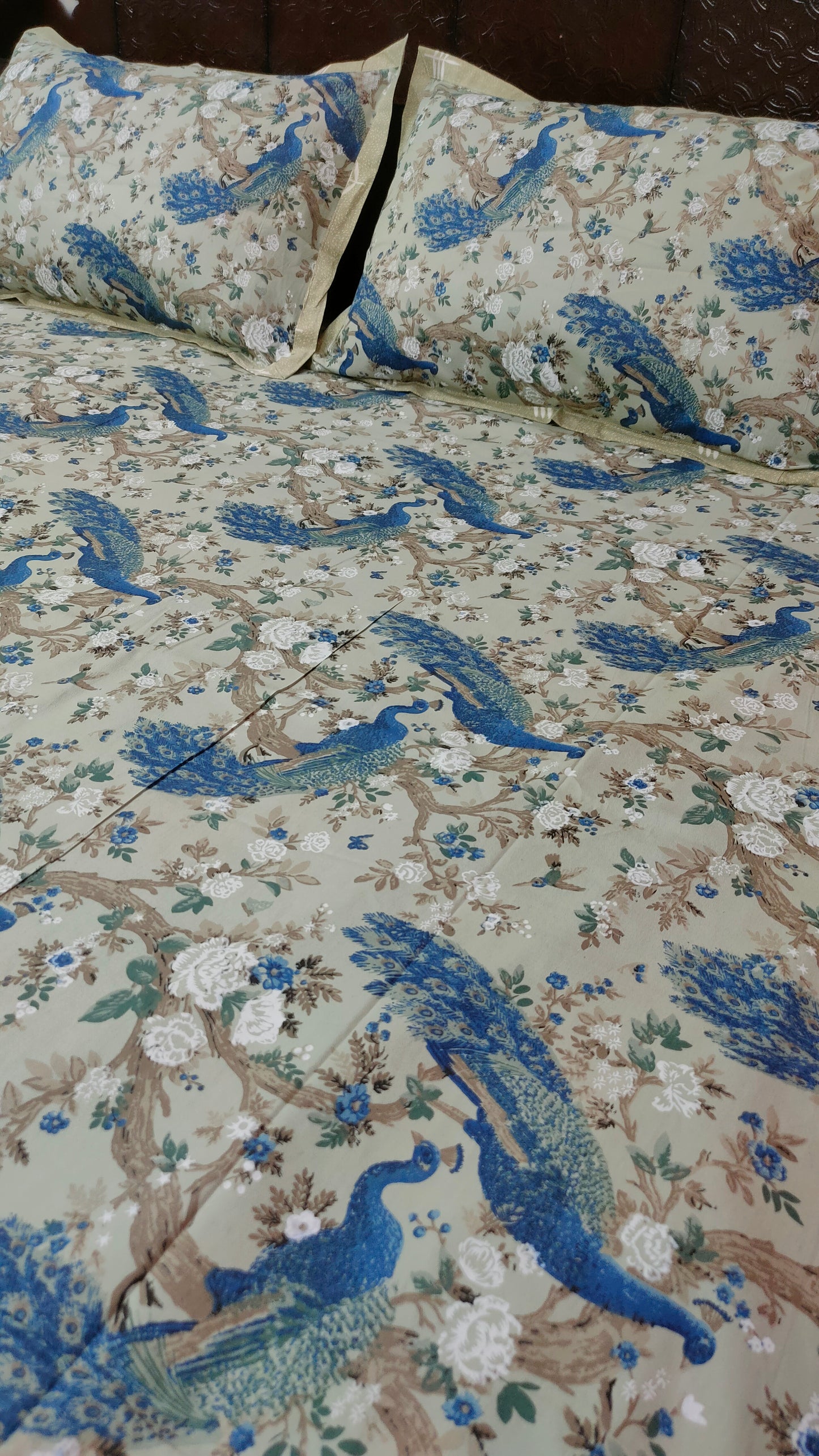 Spring Beauty 100% Cotton Twill Cotton Double Bedsheet King Size - Green Peacock Dance