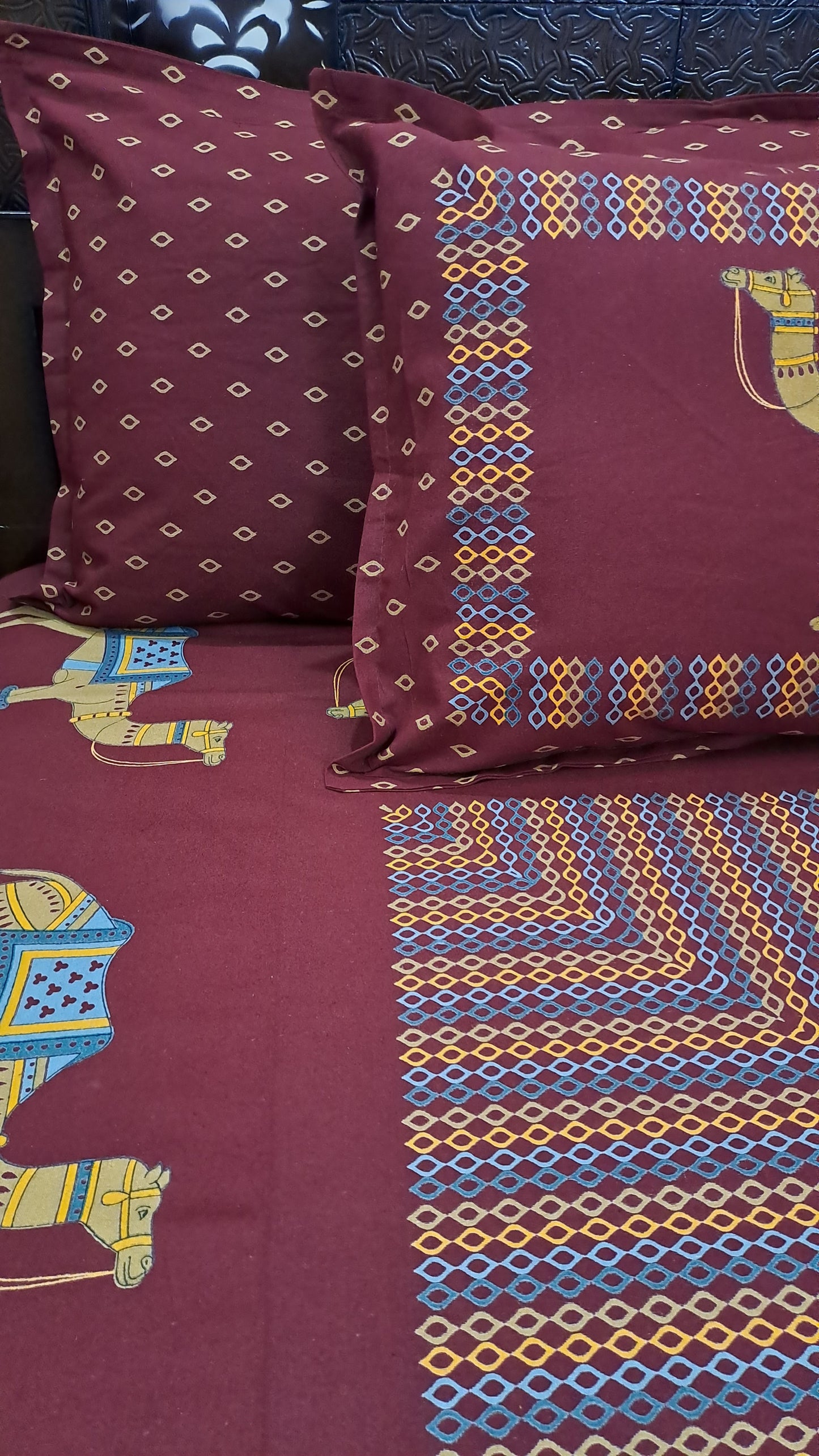 Royal Camel Pure Cotton Double Bedsheet King Size - Maroon