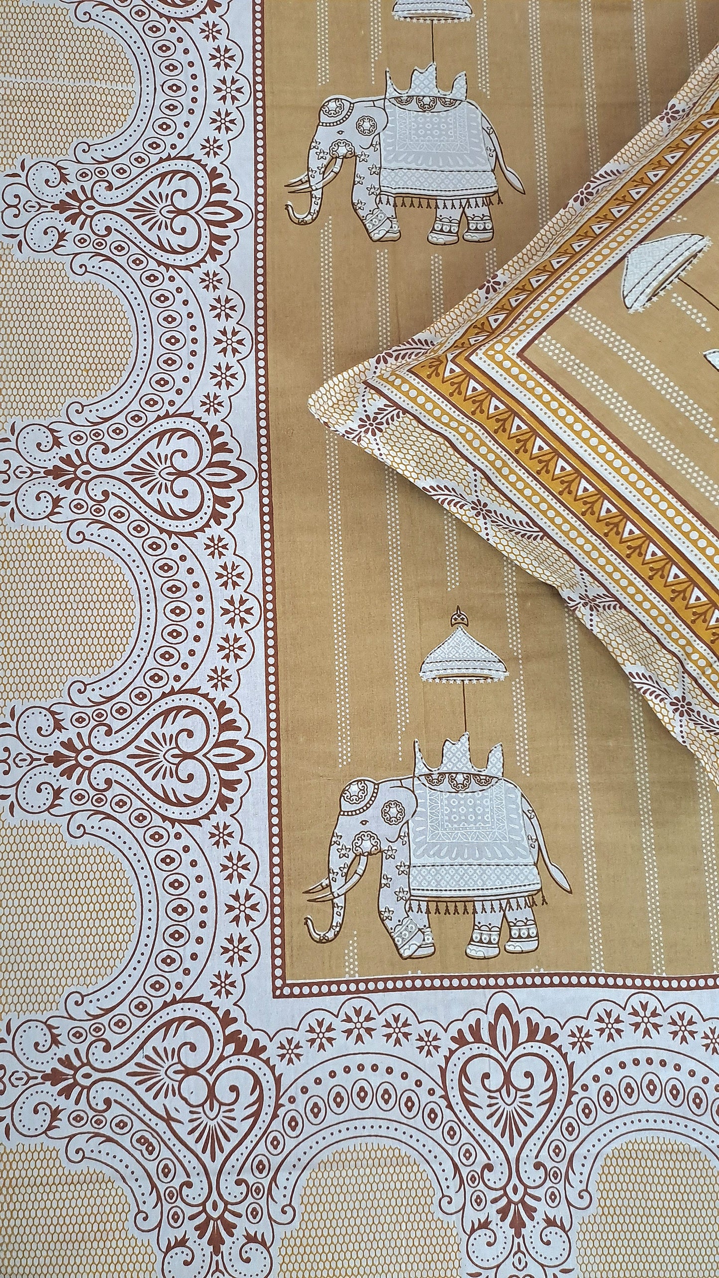 Gulabi Nagri Haathi Pure Cotton Double Bedsheet - Yellow