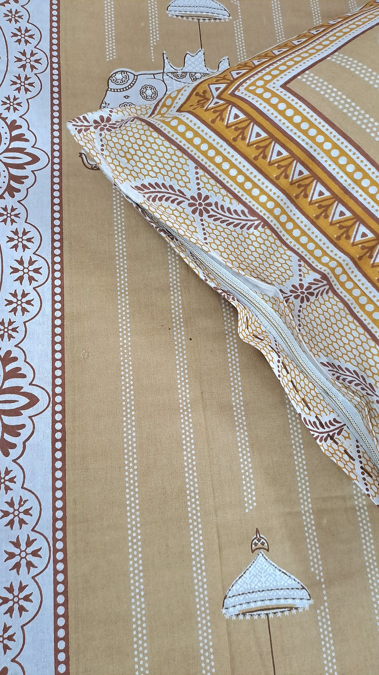 Gulabi Nagri Haathi Pure Cotton Double Bedsheet - Yellow