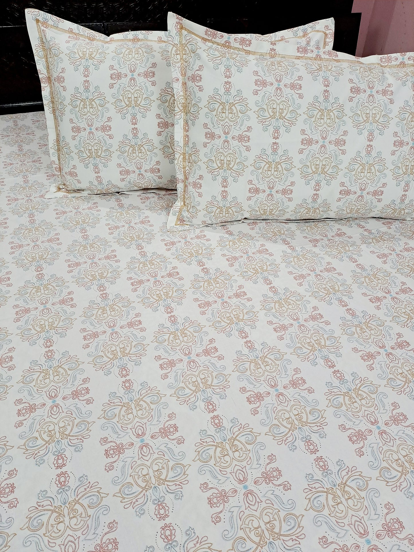 Kalakriti Soft Cotton Double Bedsheet - Sweet Heart (Peach)