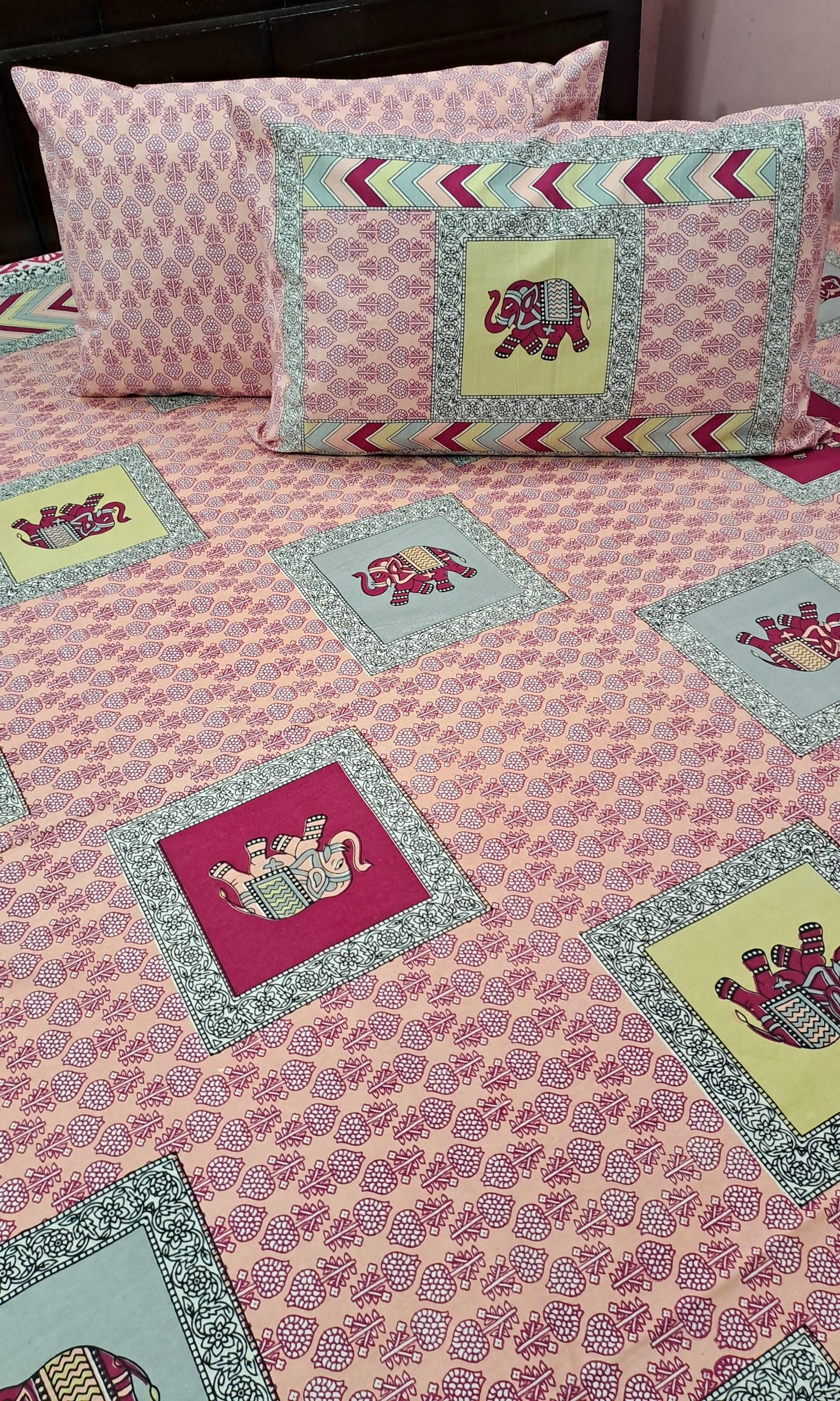 Palace Gold Elephant Print Pure Cotton Double Bedsheet - Pink