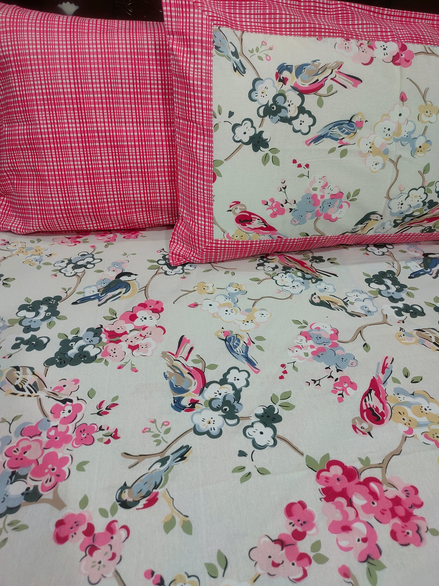 Sparrow Pure Cotton Double Bedsheet-Pink