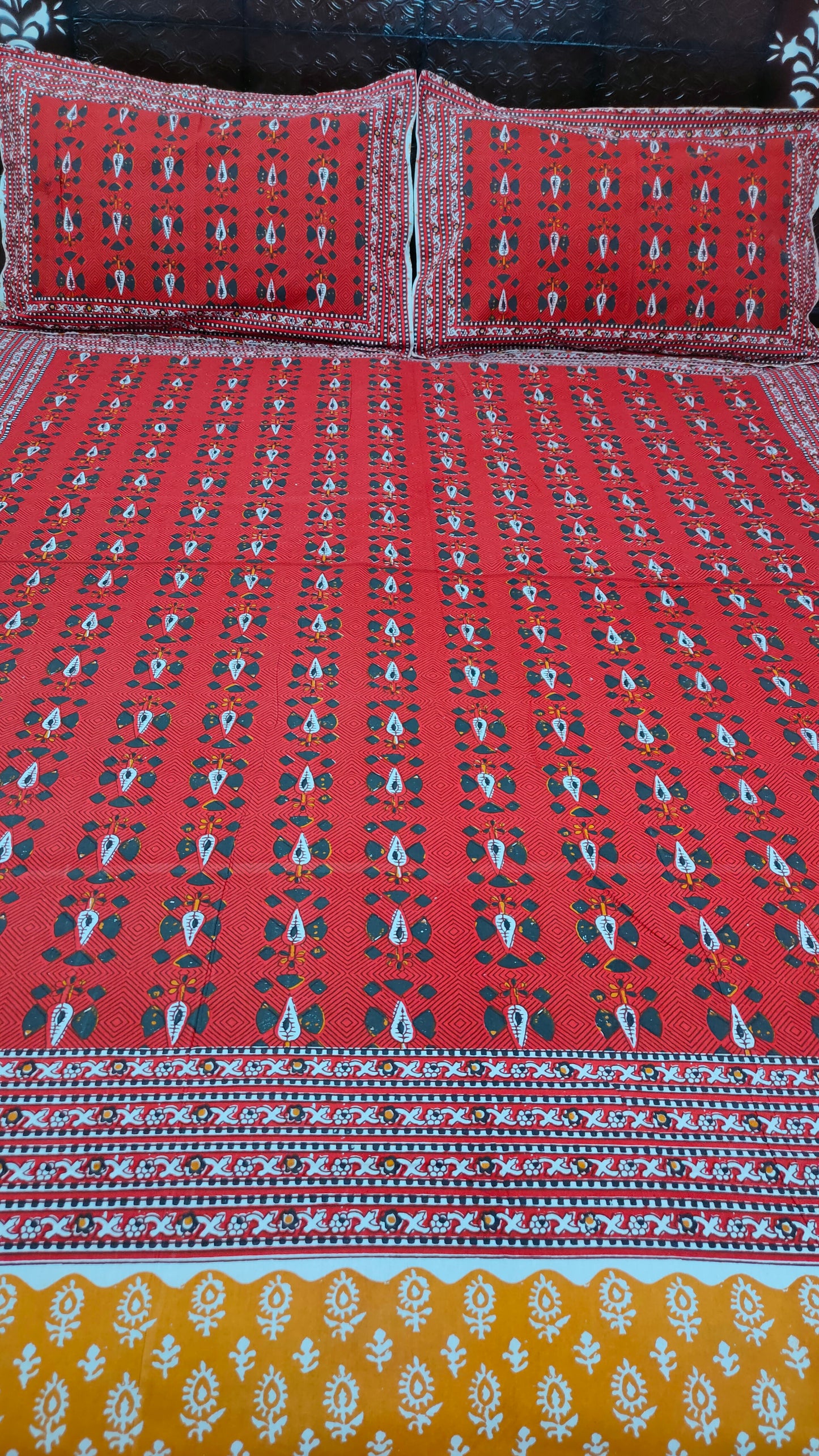 Satrangi Pure Cotton Sanganeri Print Double Bedsheet - Red Square