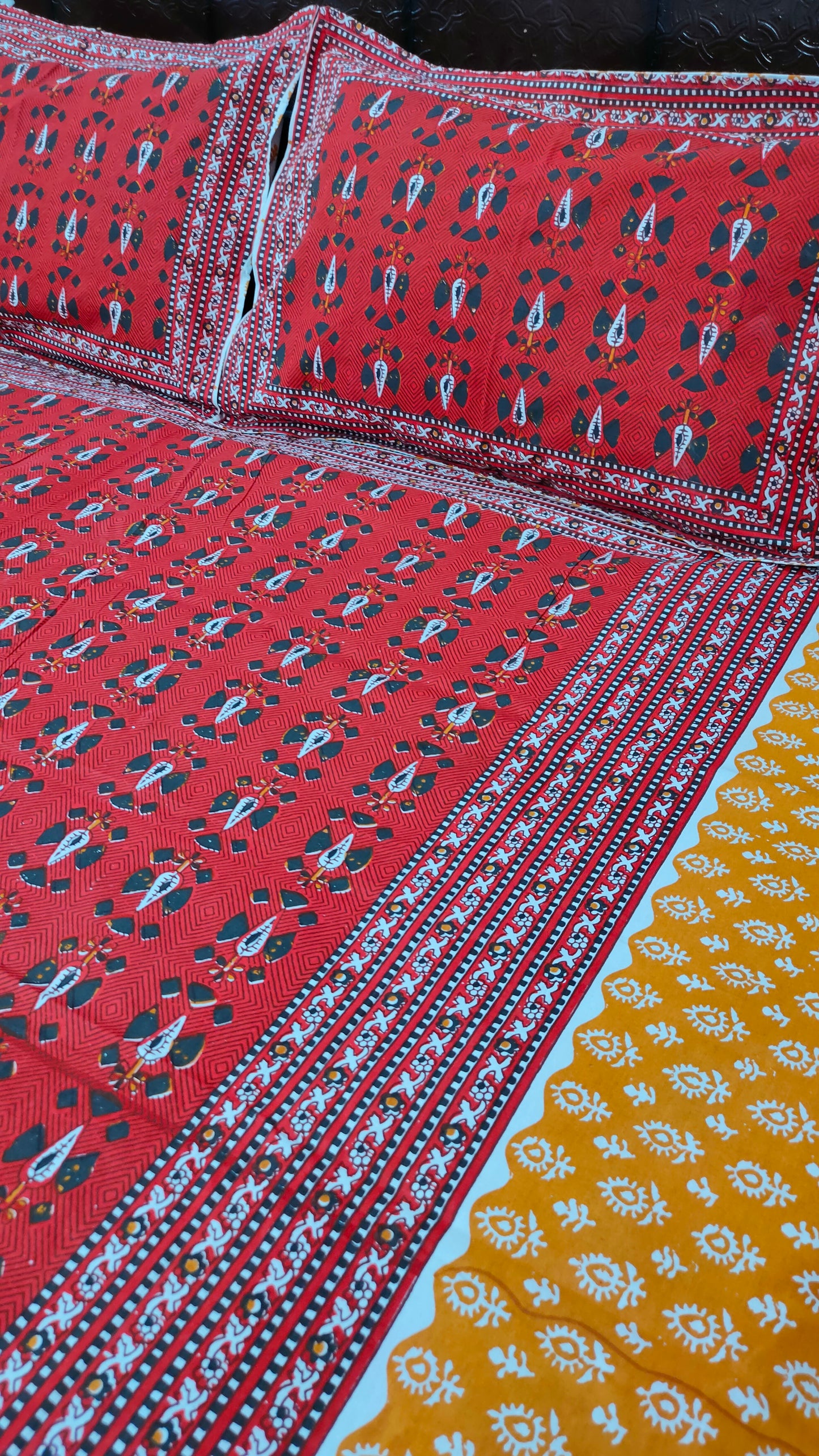 Satrangi Pure Cotton Sanganeri Print Double Bedsheet - Red Square