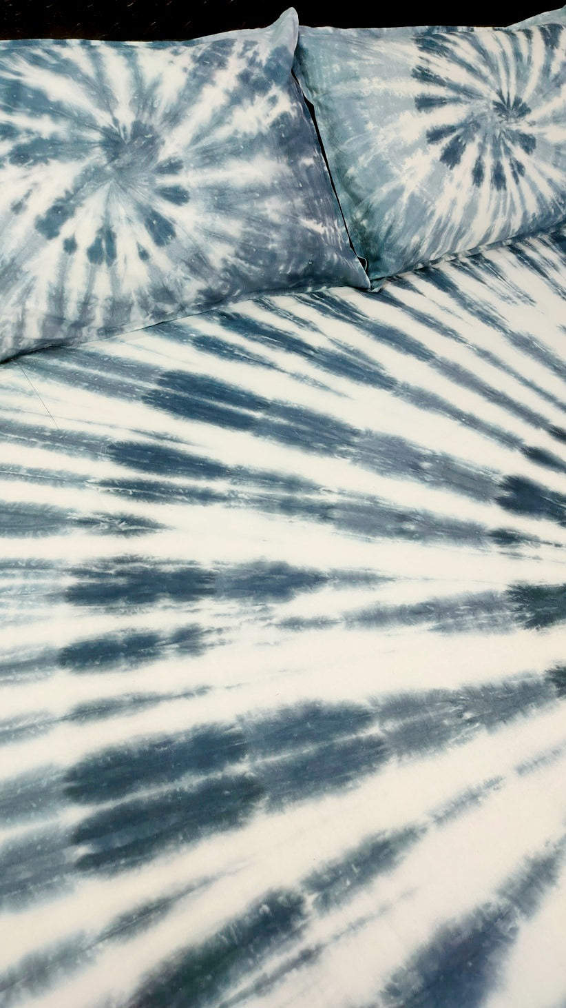 Rangrez Pure Cotton Tie and Dye Double Bedsheet - Swirl Grey