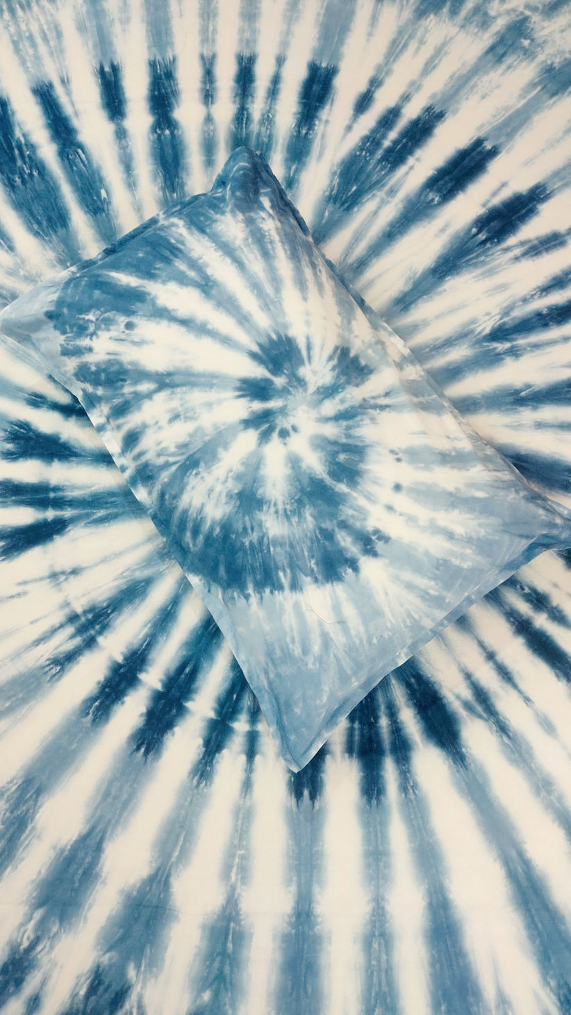 Rangrez Pure Cotton Tie and Dye Bedsheet - Swirl Ink Blue