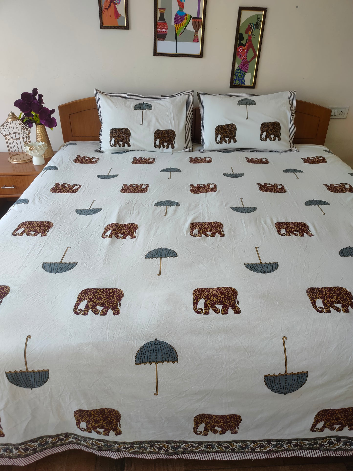 Royal Elephant Fine Cotton White Double Bedsheet